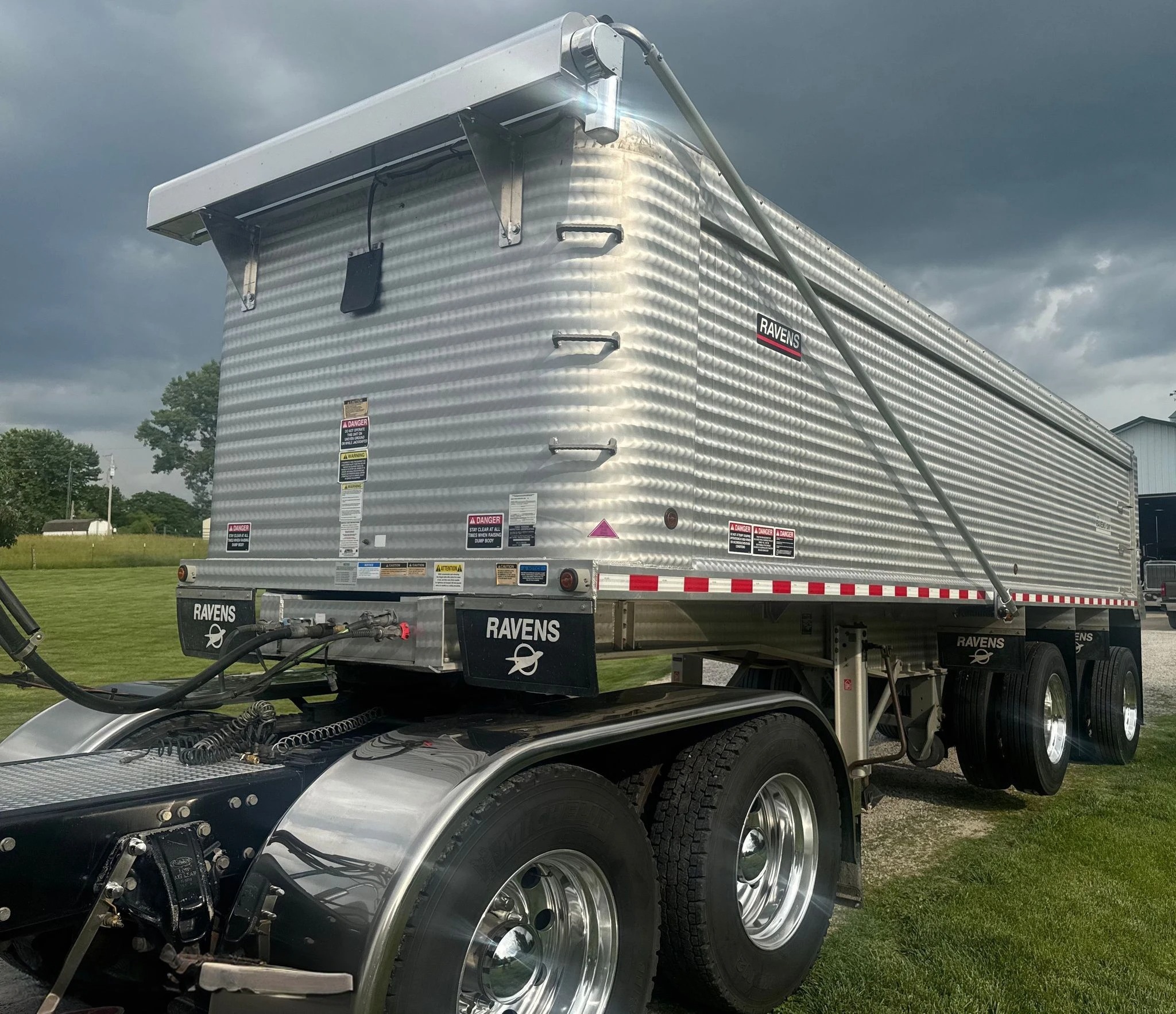 2021 KRUZE END DUMP TRAILER