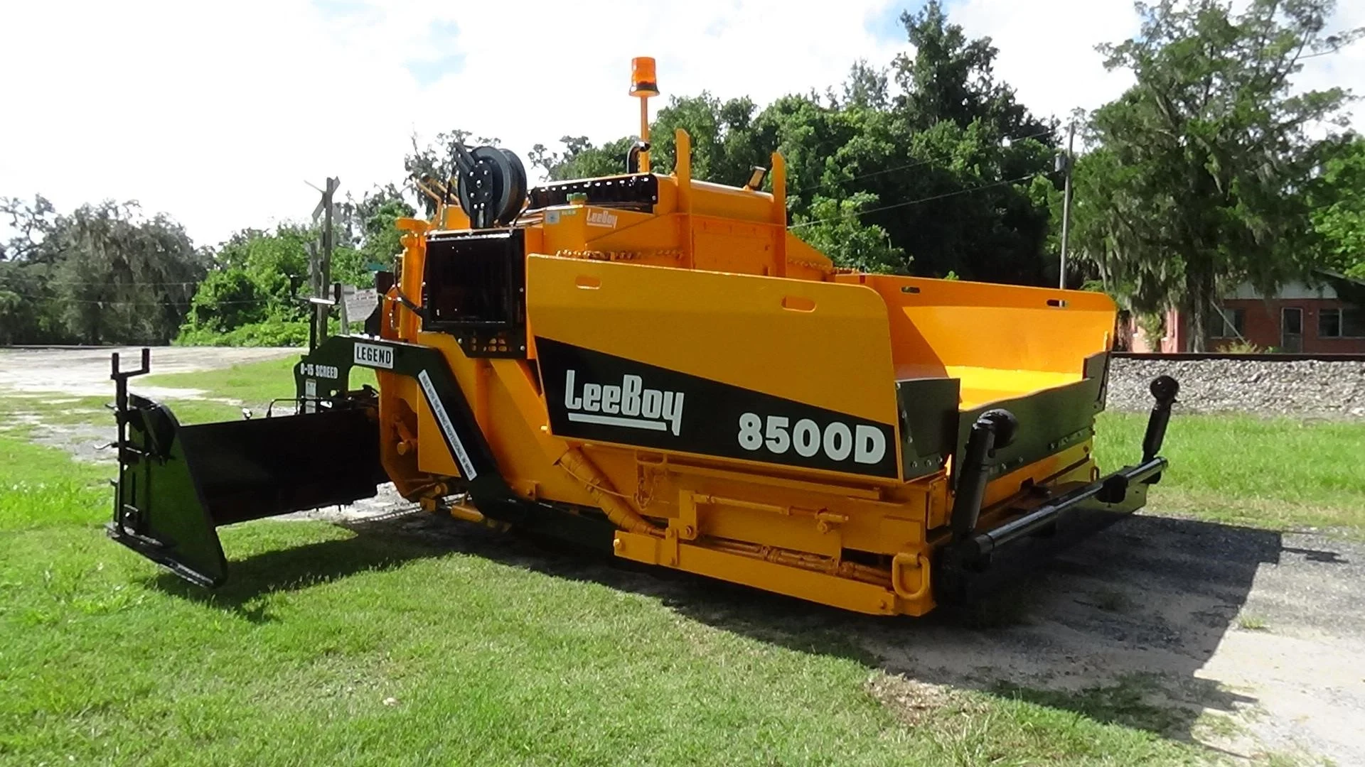 2018 LEEBOY 8500D TRACK PAVER